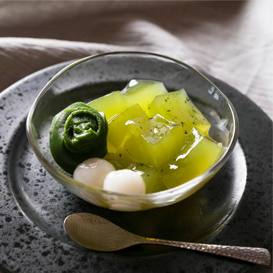 お茶の本質にふれる、深く静かな生茶ゼリイ体験