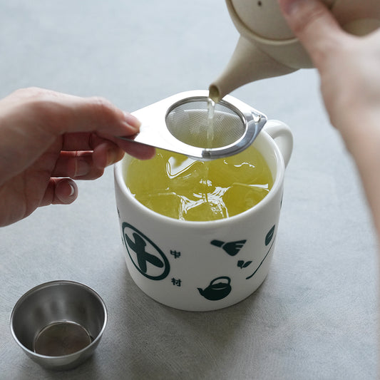 お茶をオンザロックで