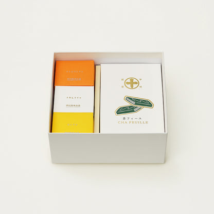 Cha-feuille and cube set